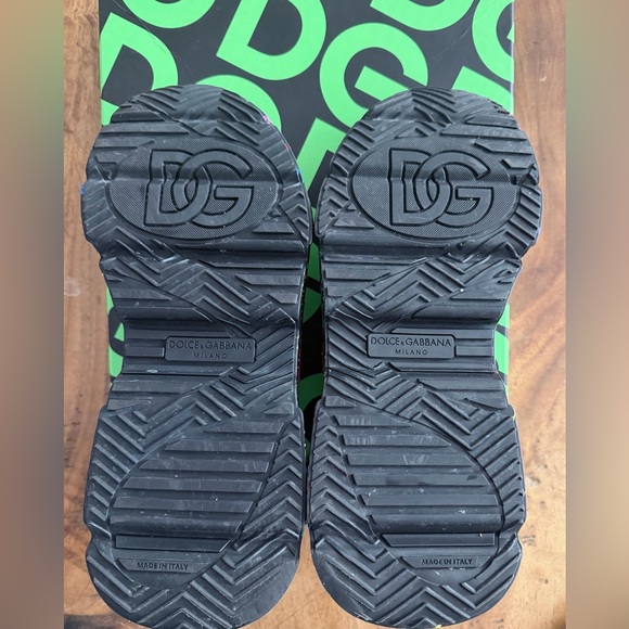 Dolce & Gabbana Logo Daymaster Hand-painted Sneakers - Picture 9 of 9